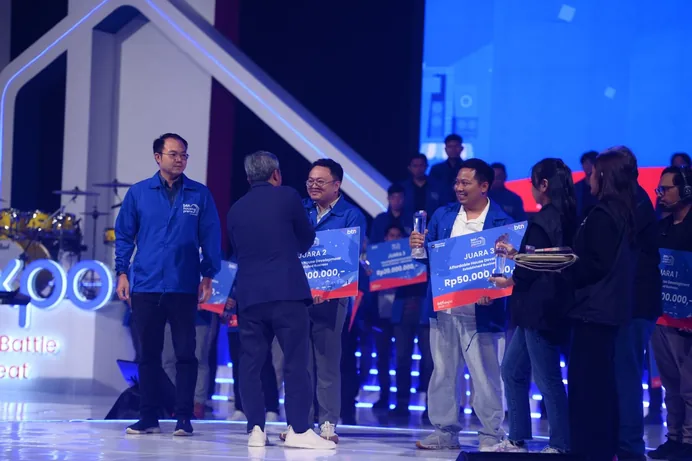 Tim di kawasan proyek